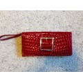 B10 Buckle Croc Pattern Clutch