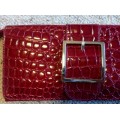 B10 Buckle Croc Pattern Clutch