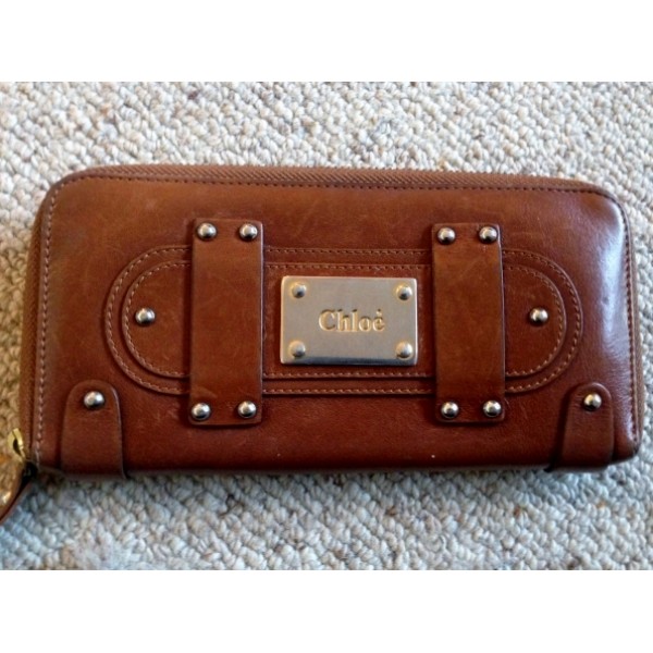 B10 Chloé Leather Clutch