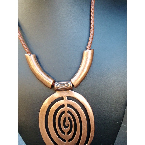 Copper Necklace Oval Swirl