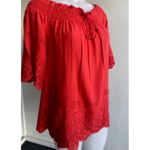 F8 Crochet Red