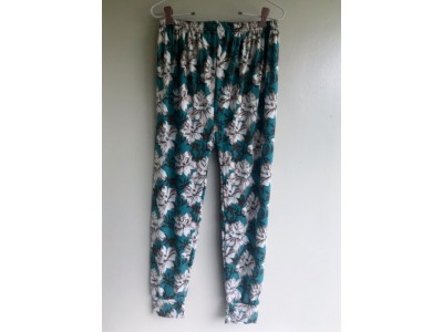 Warda Harem Pants Green