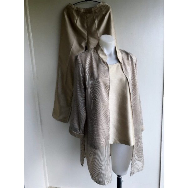 F17 Monti Gold 3 Piece Suit