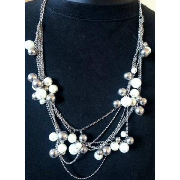 Boulles Necklace