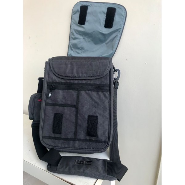 Alley STM shoulder bag laptop carrier