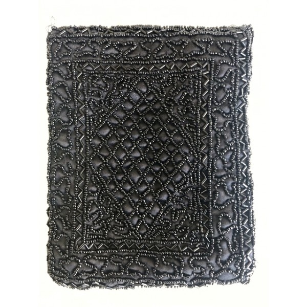 B13 Beaded Retro Pouch