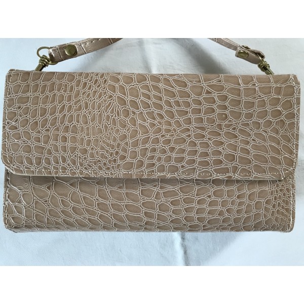 B4 Beige Cross Body Wallet
