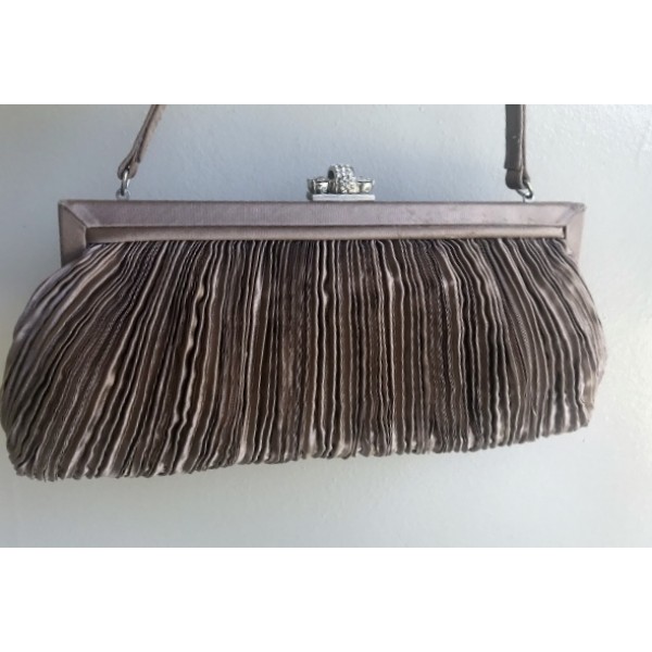 B13 Botticelli Pleated Clutch