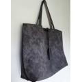 B4 Cloudy Grey Tote