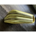 B4 Colette Canary Clutch
