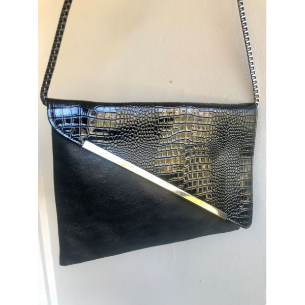 Elysia Crossbody