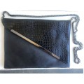 Elysia Crossbody