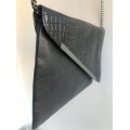 Elysia Crossbody