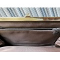 B2 Faigen Vintage Leather Sling Bag