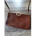 B2 Faigen Vintage Leather Sling Bag