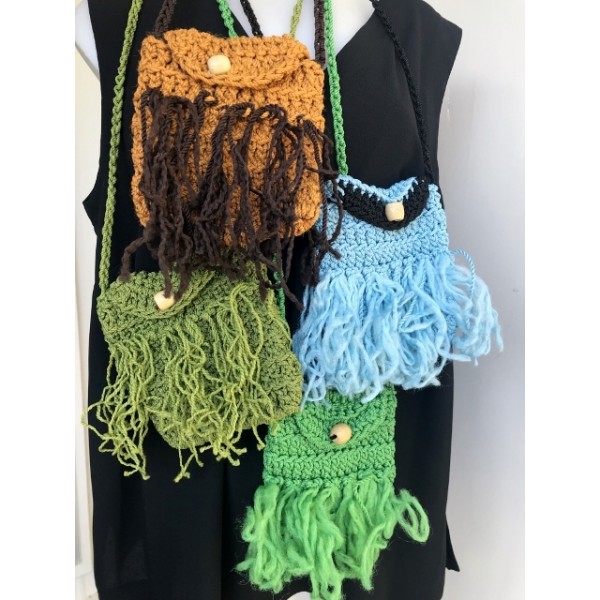B12 Four Little Crochet Bags