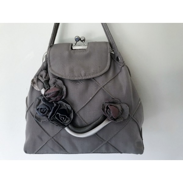 B4 Four Roses Handbag
