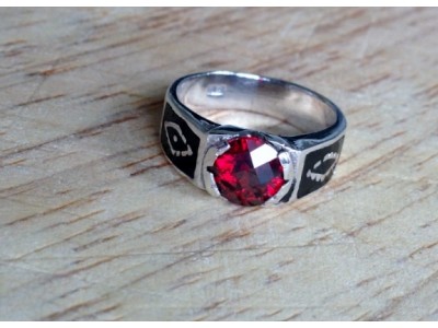 Silver Ring - Ruby Eye