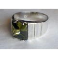 Silver Ring - Emerald Sparks