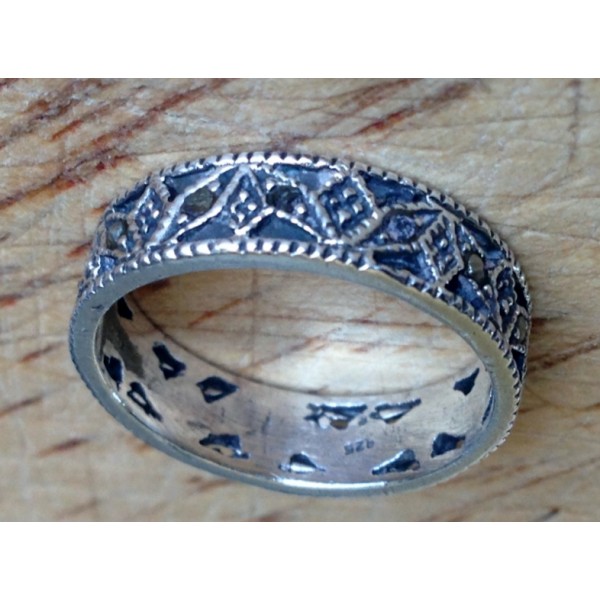 Silver Ring - Glitter Band