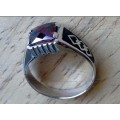 Silver Ring - Ruby Links