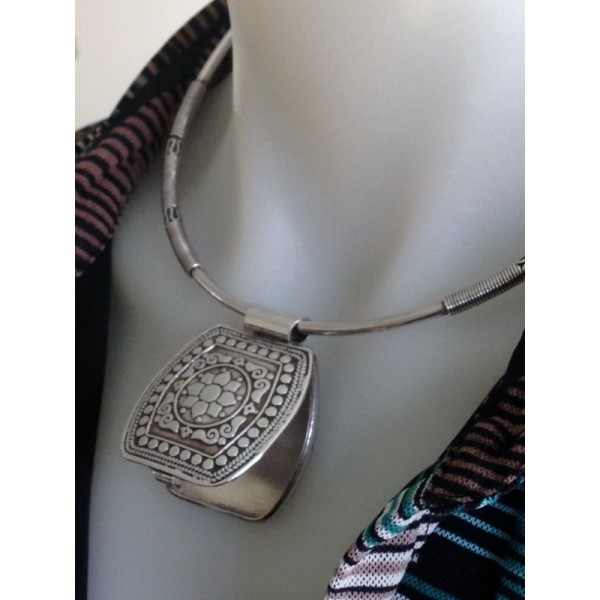 Silver Choker - Cleo's Secret Box